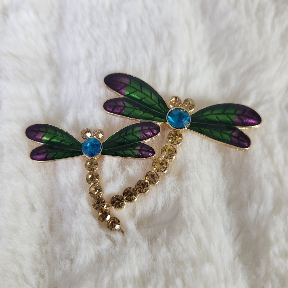 NASTY GAL // colorful rhinestone dragonfly brooch